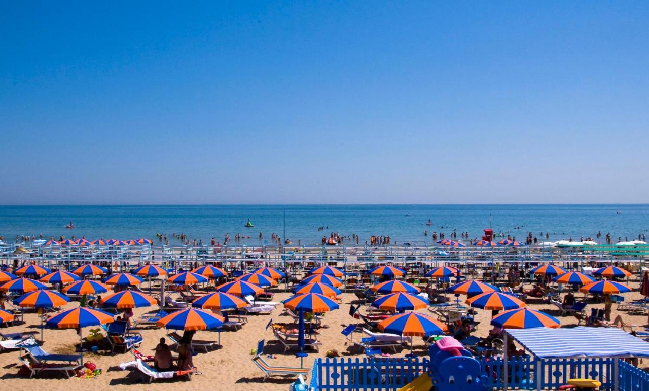 Hotel Maris Stella Riccione Luaran gambar