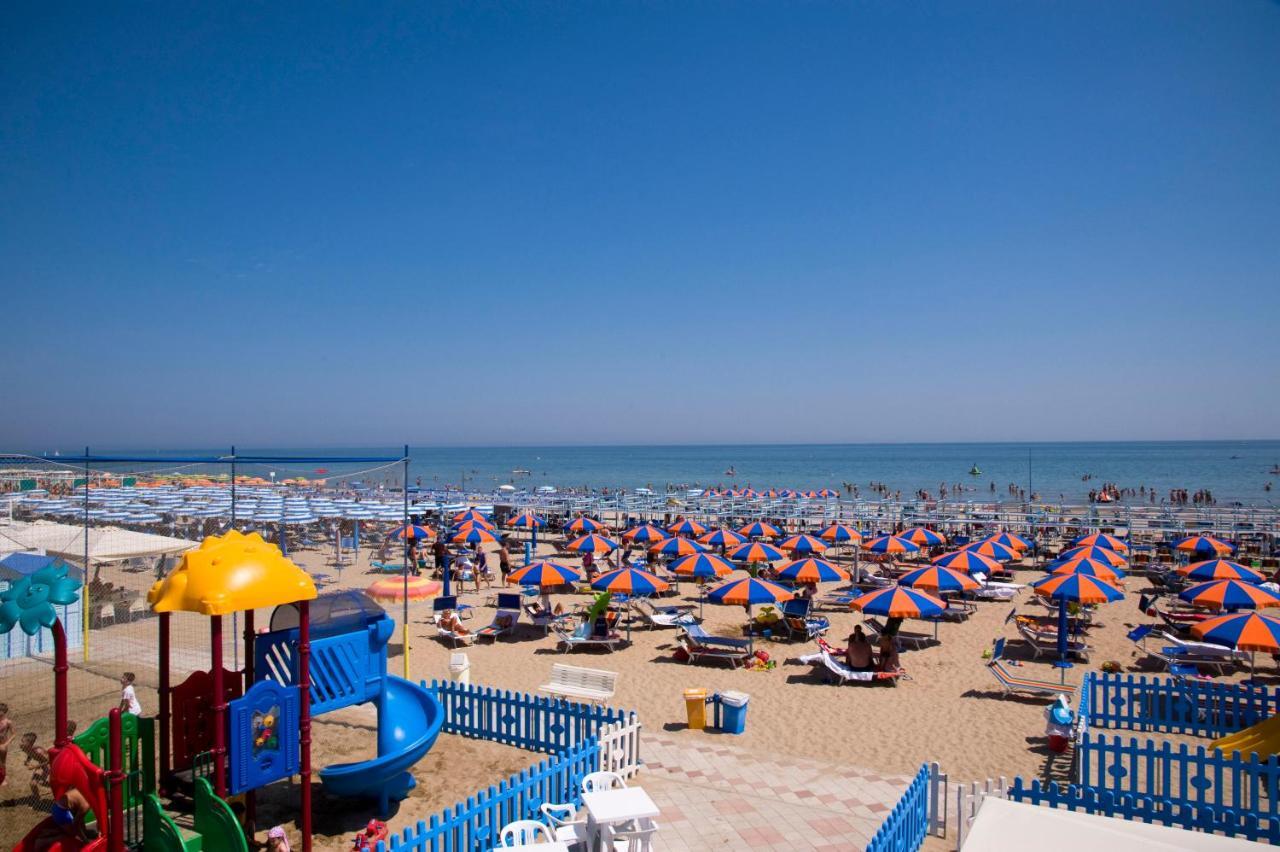 Hotel Maris Stella Riccione Luaran gambar