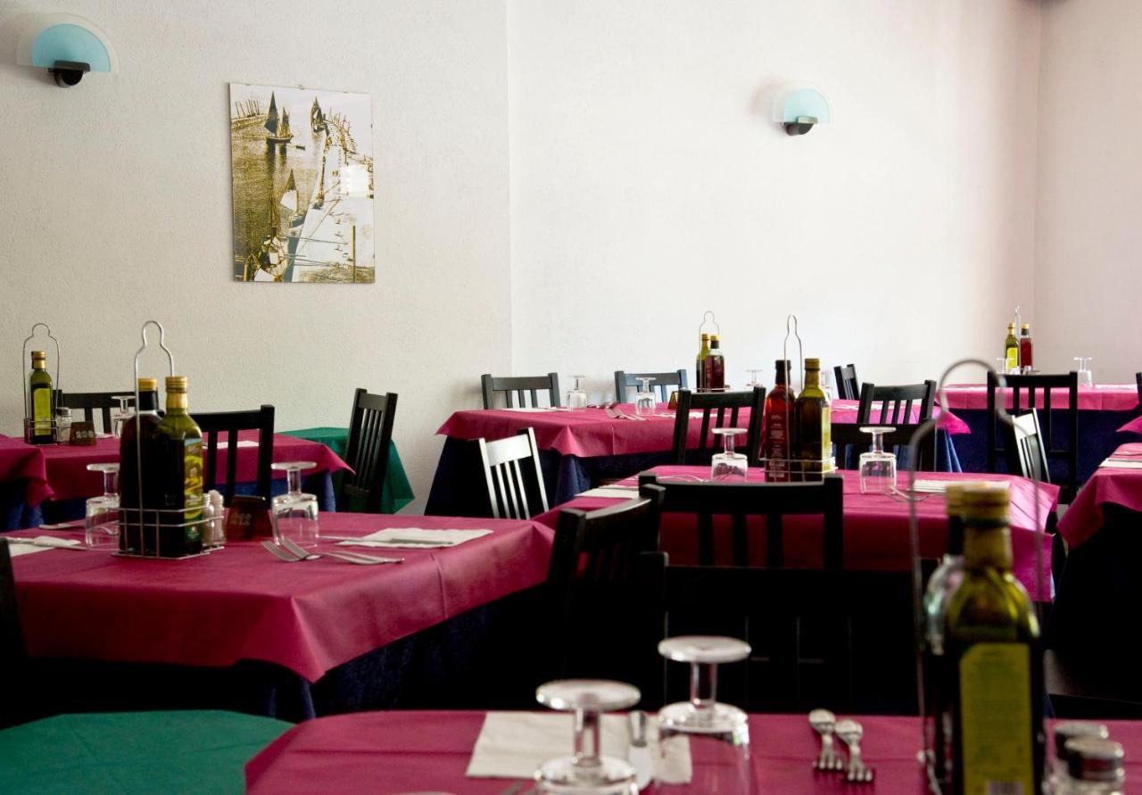 Hotel Maris Stella Riccione Luaran gambar