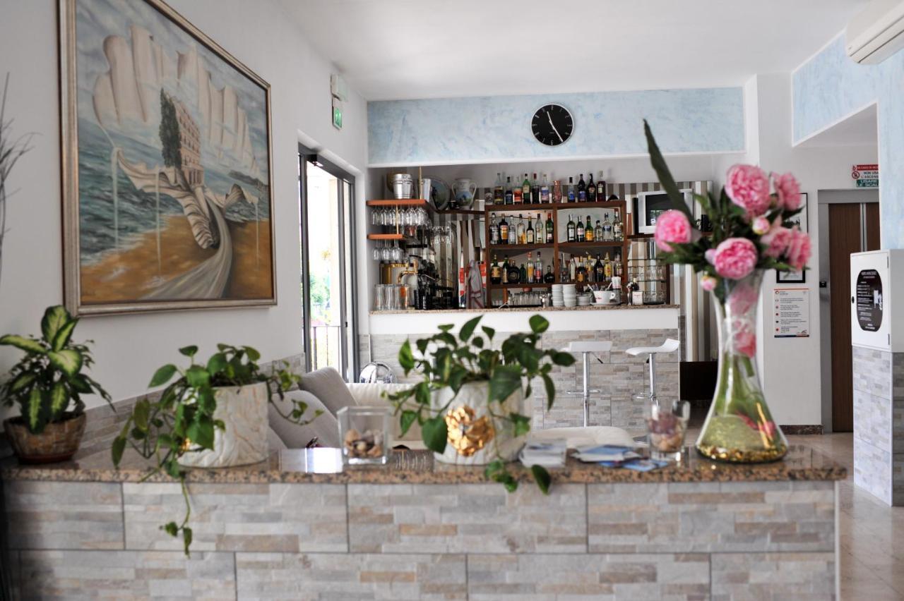 Hotel Maris Stella Riccione Luaran gambar