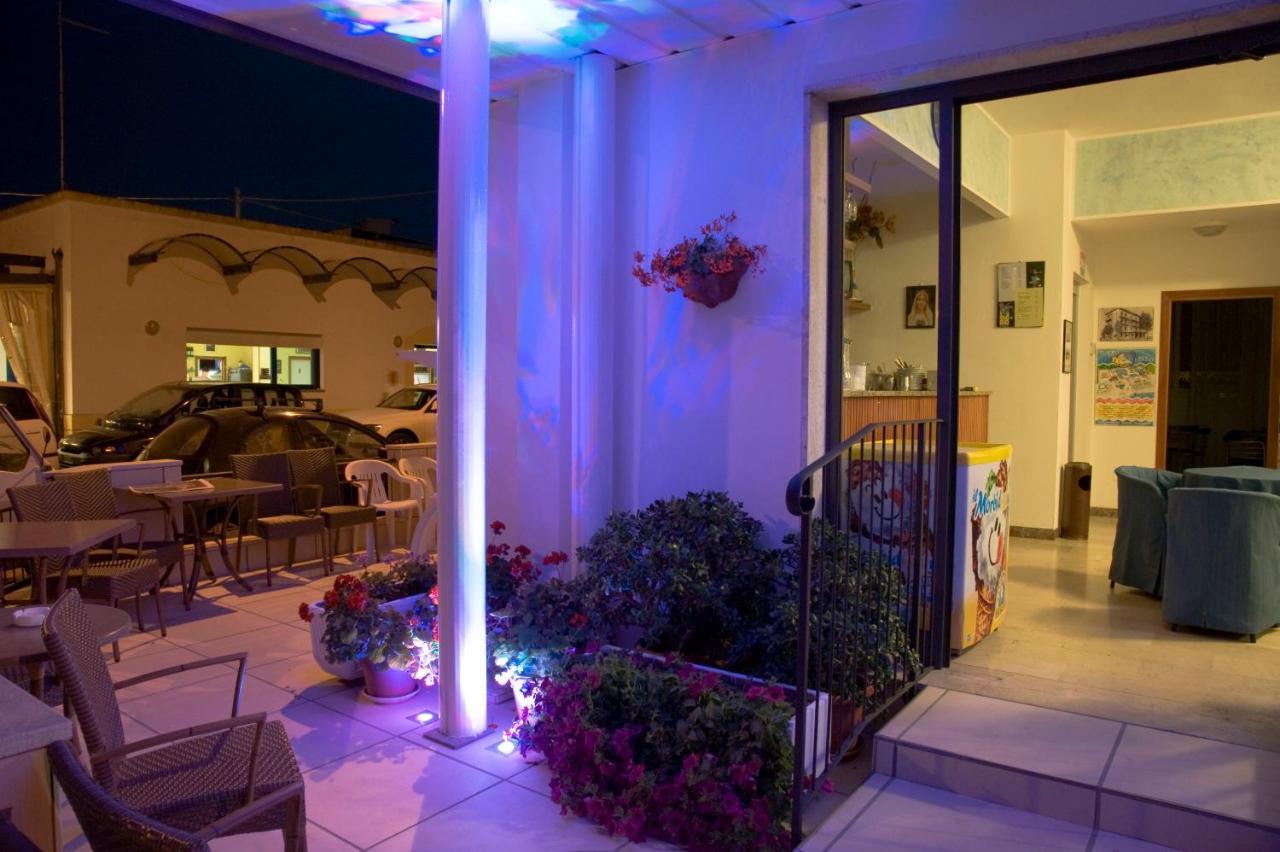 Hotel Maris Stella Riccione Luaran gambar