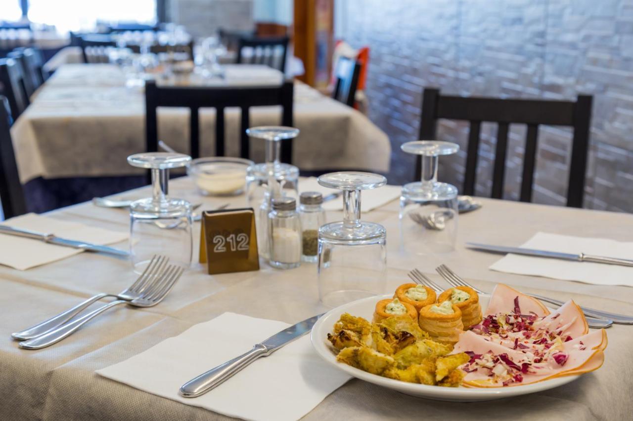 Hotel Maris Stella Riccione Luaran gambar
