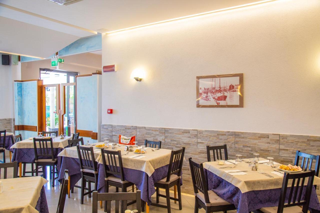 Hotel Maris Stella Riccione Luaran gambar